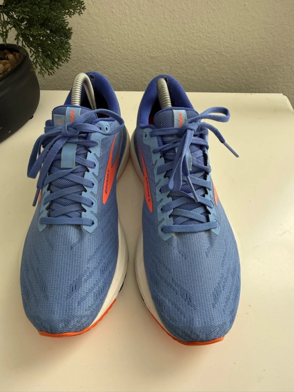 Brooks Ravenna 11 Running Shoes in Periwinkle Blue with Coral Logos - Picture 2 of 8